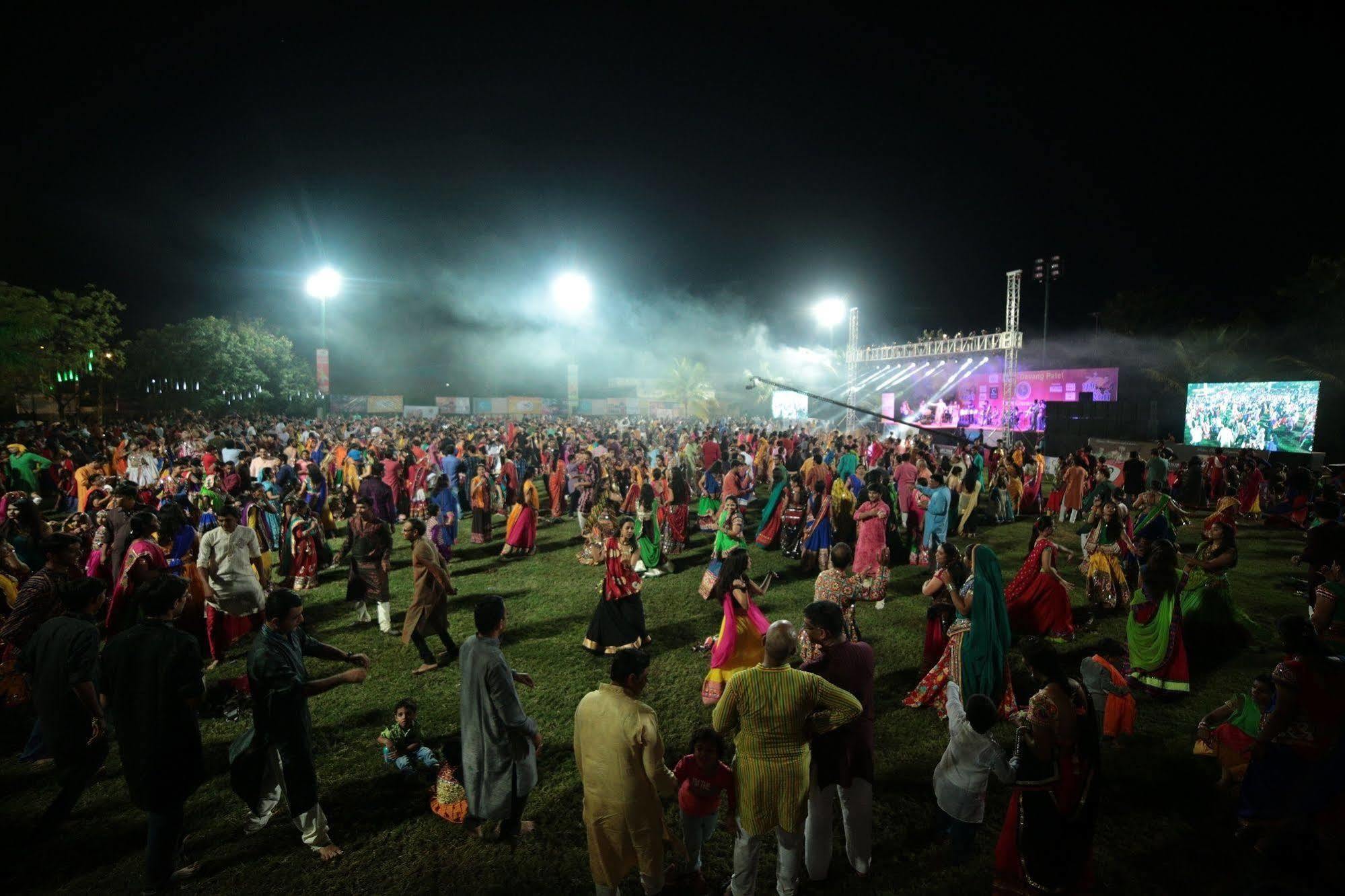 Palm Green Club Resort Jetalpur Экстерьер фото